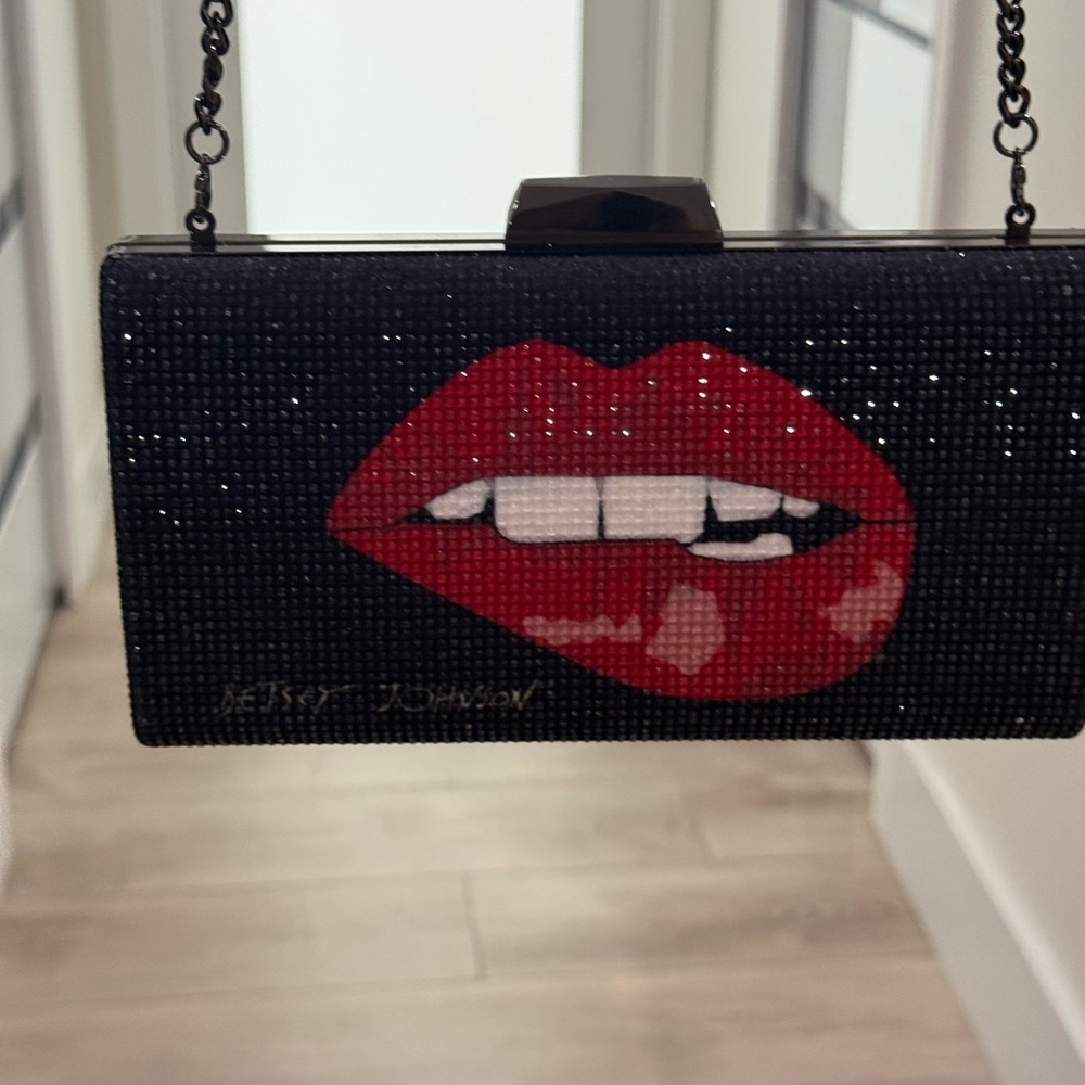 Betsey Johnson Glam Lip Clutch in Black and Red
